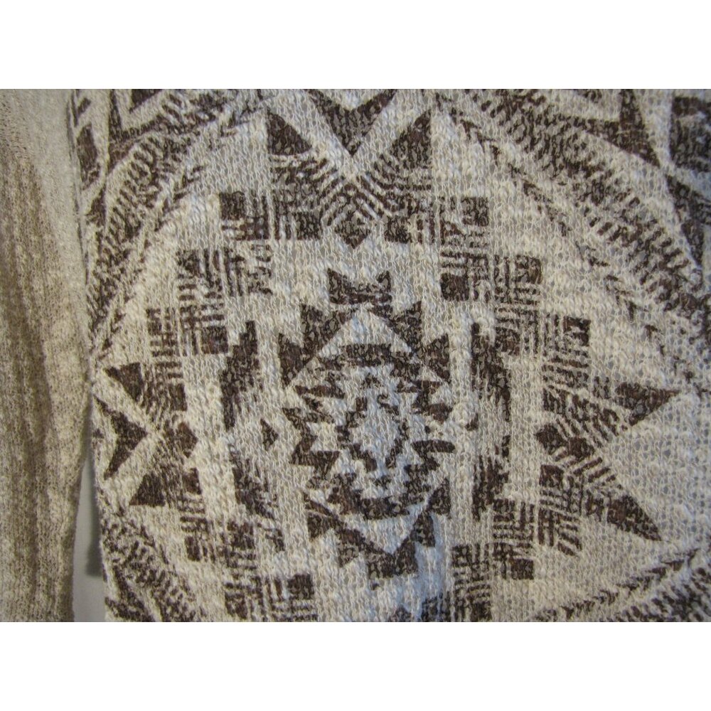 Absolutely Famous M Brown Beige Southwest Print Lightweight Sweater - Picture 2 of 3
